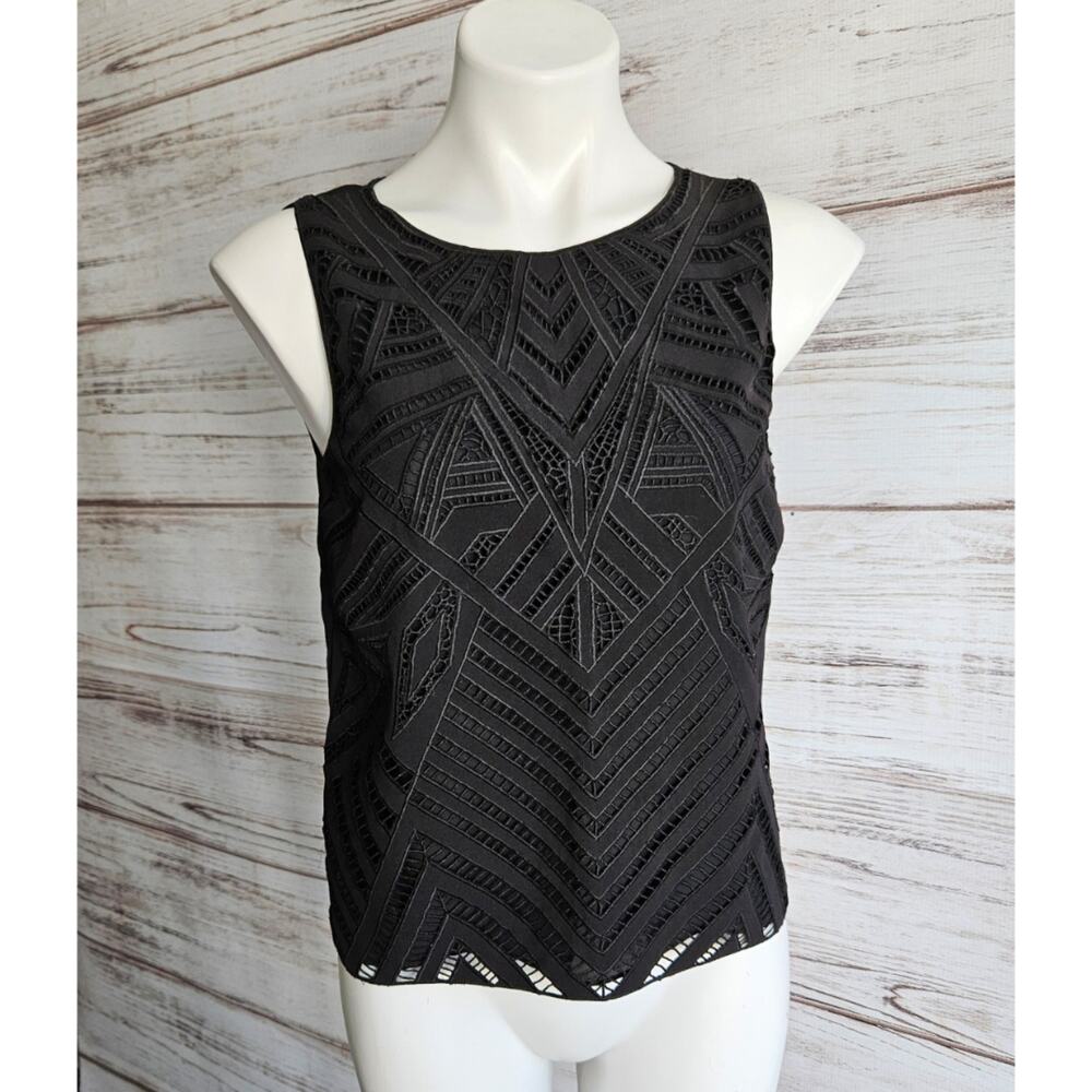 Laundry by Shelli Segal Textured Sleeveless Black Semi Sheer Blouse sz 2